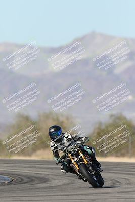 media/Dec-04-2025-Racers Edge (Thu) [[5ebc9f124d]]/3-B Group/1-Session 1 (Turn 7)/